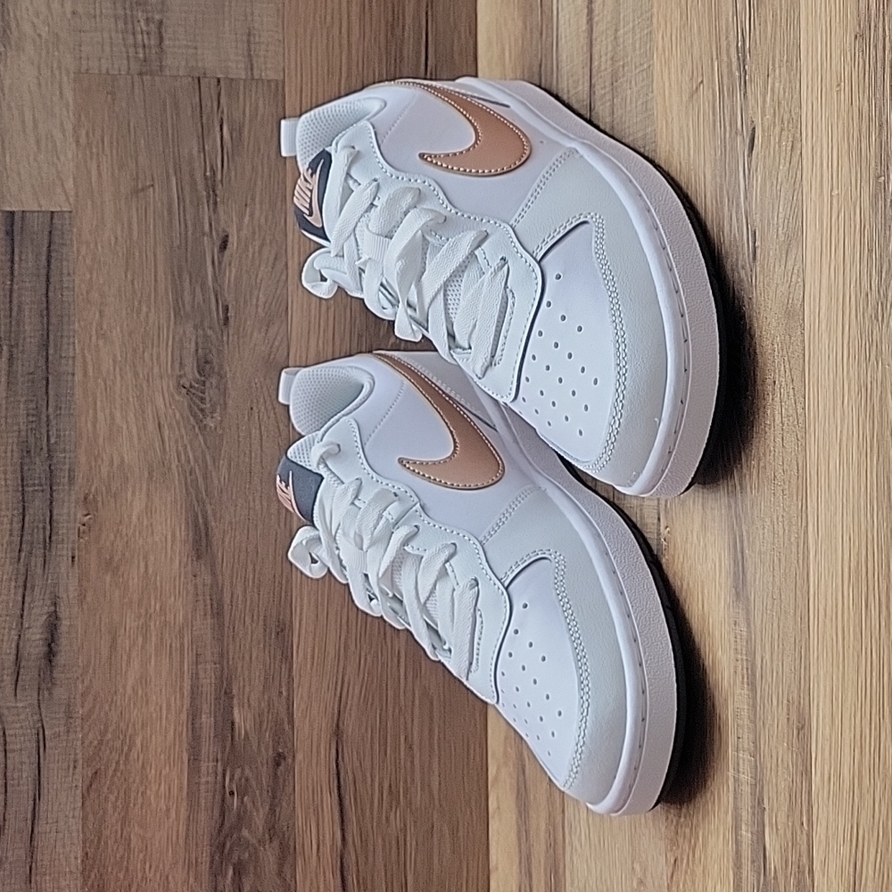 Nike Court Borough Low 2.